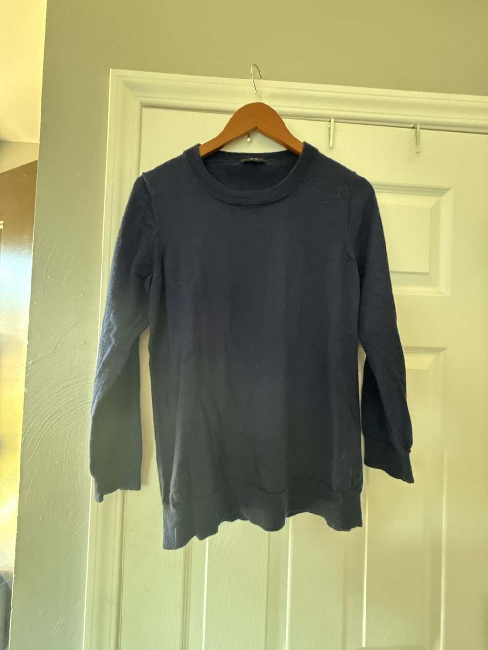 J.Crew 100% Merino Wool Navy Blue Crewneck Long Sleeve Pullover Sweater Size L